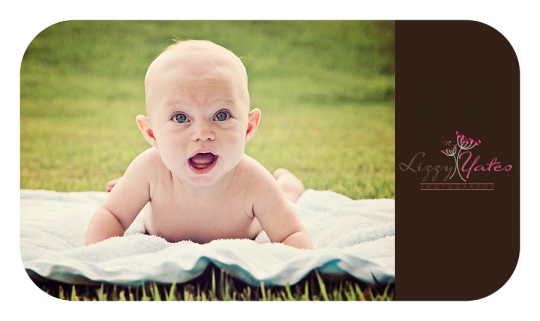 Look at those baby blues!  Baby smiles in a chenal photography session