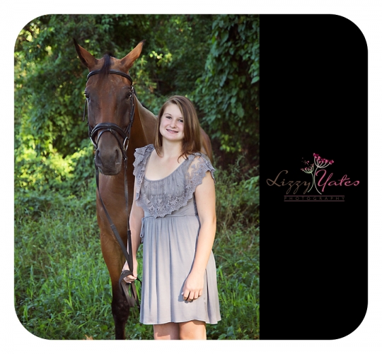 A girl and her horse outside Little Rock Arkansas photographed by award winning photographer Lizzy Yates