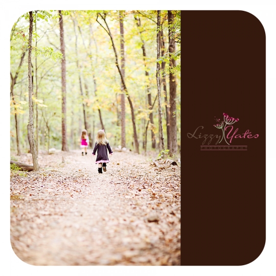 Little Rock Photographer captures sisters running during a fall photography session