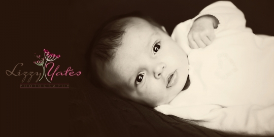 Newborn Pictures in Little Rock of a sweet 6 week old Benton girl