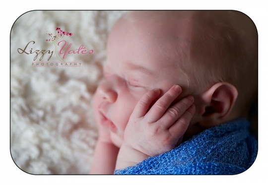 tiny fingers captured during little rock newborn pictures
