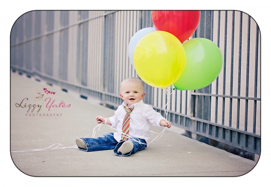 one year old pictures with balloons in little rock
