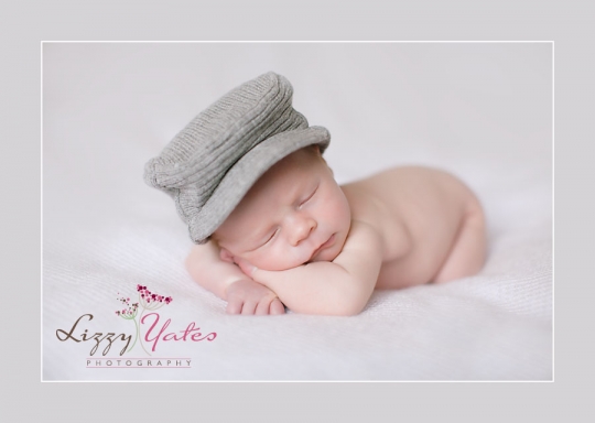 arkansas newborn pictures by lizzy yates