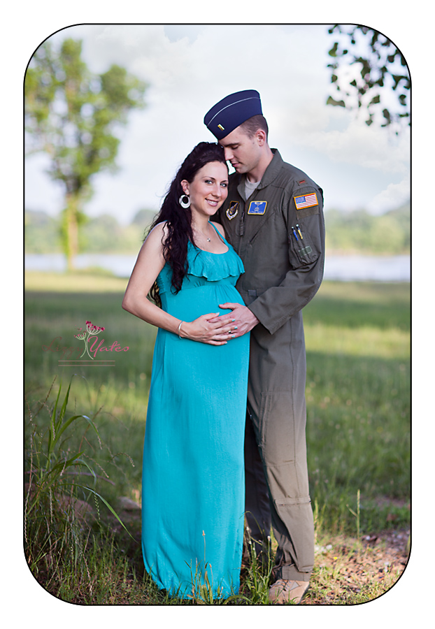 arkansas maternity pictures by lizzy yates